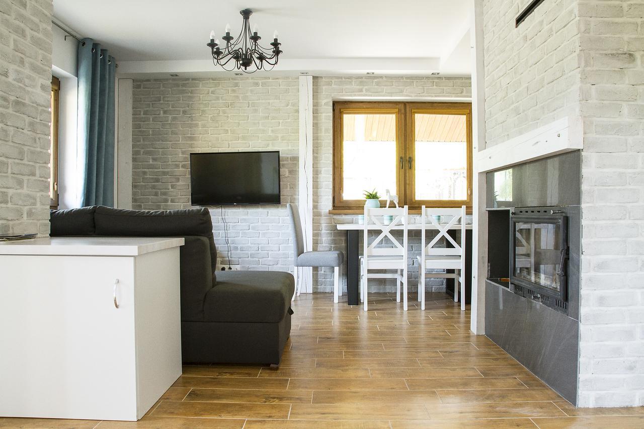 Ferienwohnung "Miedzy Gruszka A Sanem" Lesko Exterior foto